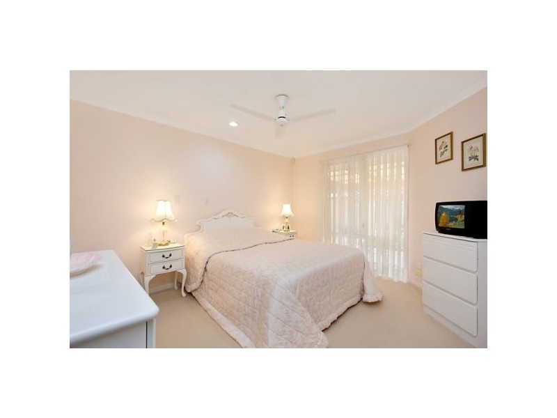 6 Rosnay Ct, Banora Point NSW 2486