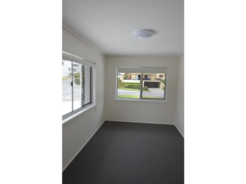 4/237 Boundary Street, Coolangatta QLD 4225