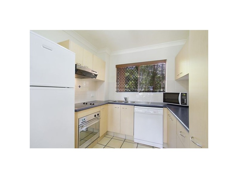 8/5 Hill Street, Coolangatta QLD 4225
