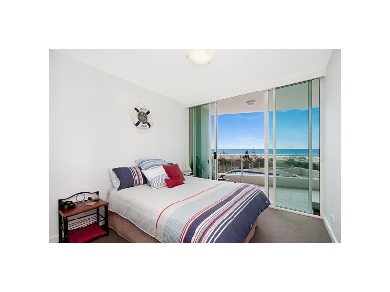 302 Kirra Surf  Creek Street, Kirra QLD 4225