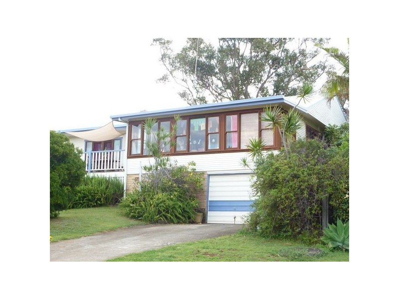 17 Seaview Street,, Banora Point NSW 2486