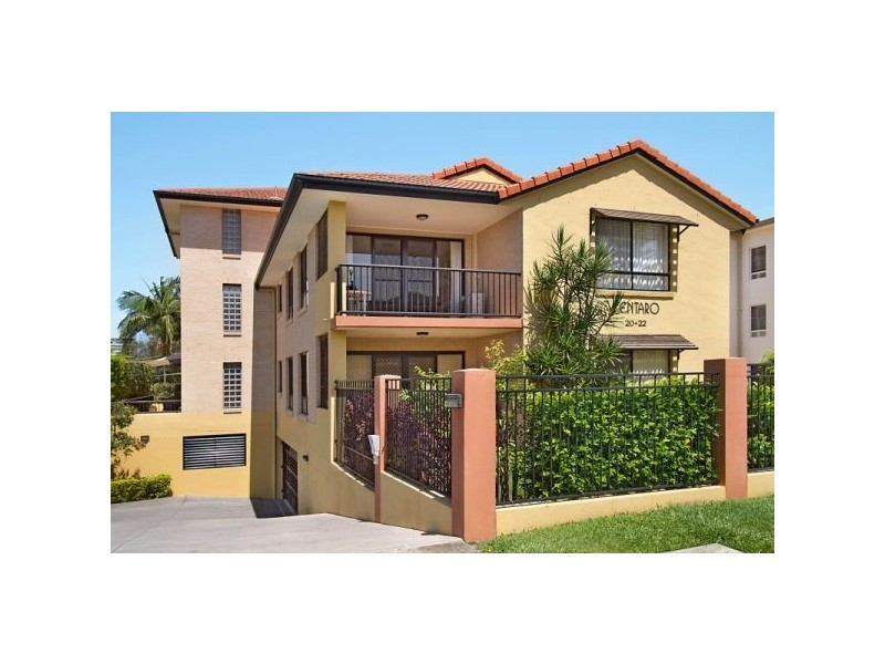 8/20 Dutton Street, Coolangatta QLD 4225