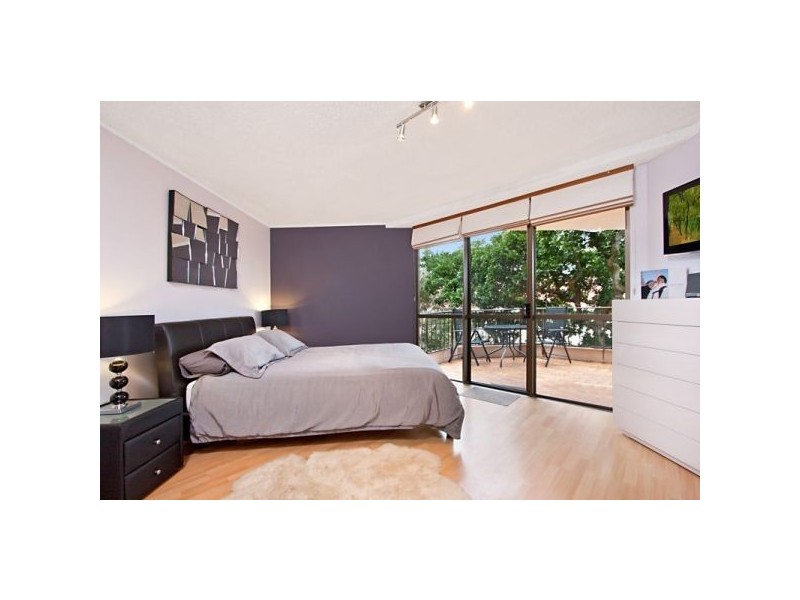3/10  Rutledge Street, Coolangatta QLD 4225
