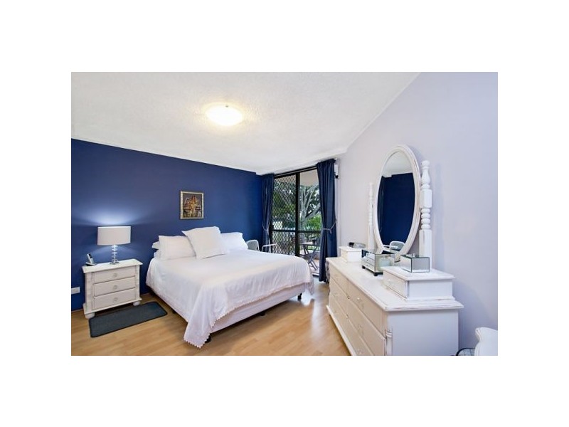 3/10  Rutledge Street, Coolangatta QLD 4225