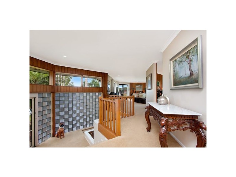 8 The Parapet, Banora Point NSW 2486