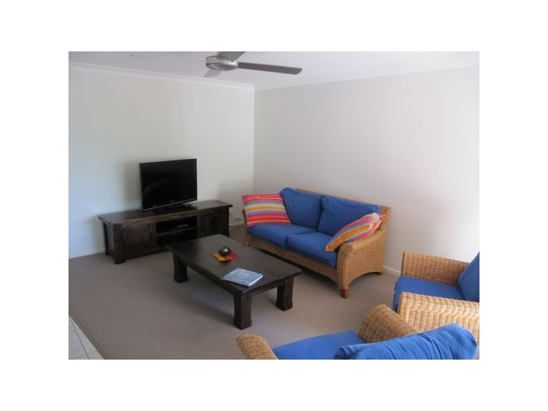 2/3 Manuka Road,, Banora Point NSW 2486