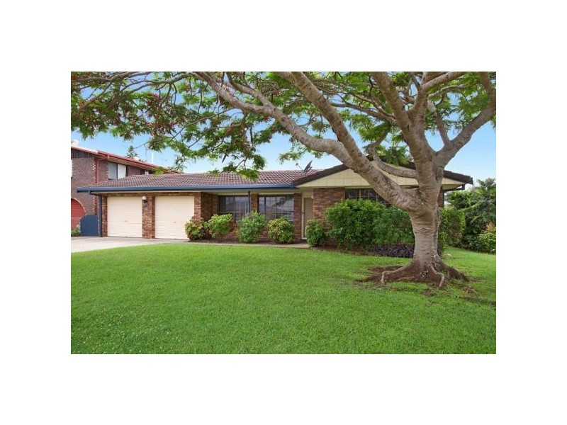 142 Pioneer Pde, Banora Point NSW 2486