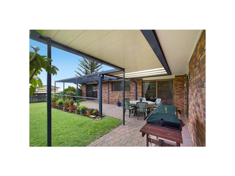142 Pioneer Pde, Banora Point NSW 2486