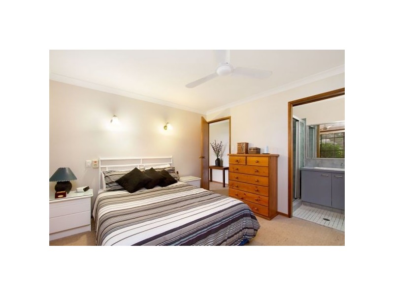 142 Pioneer Pde, Banora Point NSW 2486