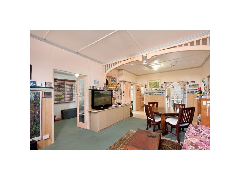 239 Boundary Street, Rainbow Bay QLD 4225
