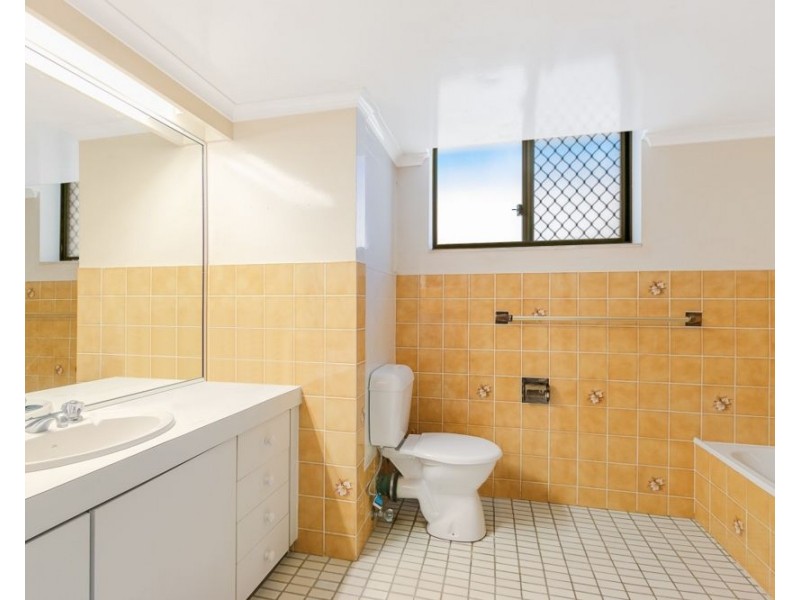 1/7 Ward Street, Coolangatta QLD 4225