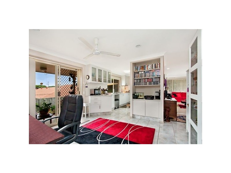 2/24 Manuka Dr, Banora Point NSW 2486