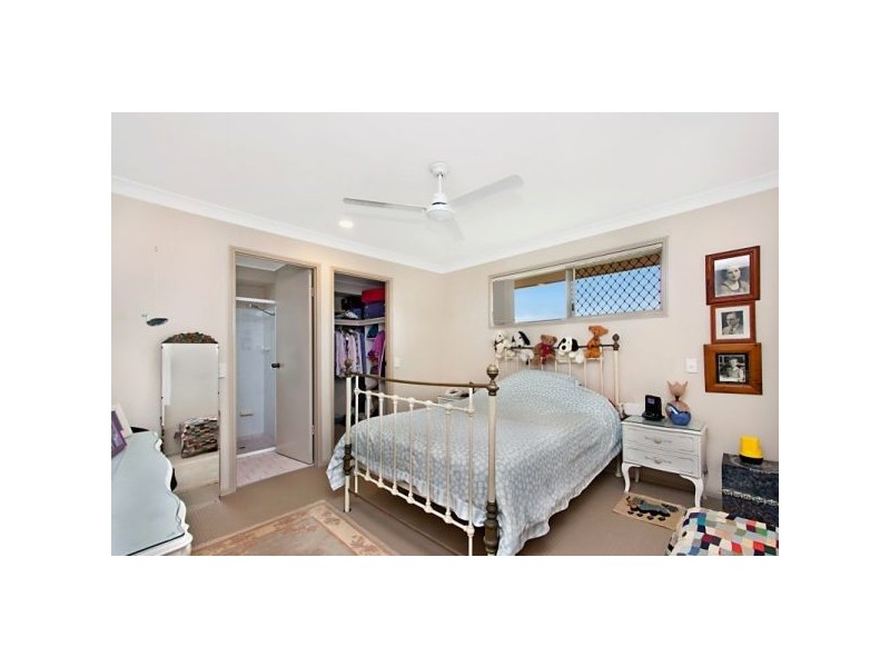2/24 Manuka Dr, Banora Point NSW 2486