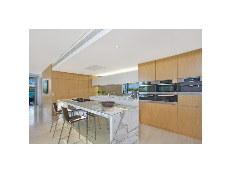 205/1 Douglas Street, Kirra QLD 4225