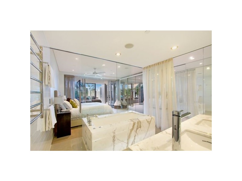 205/1 Douglas Street, Kirra QLD 4225