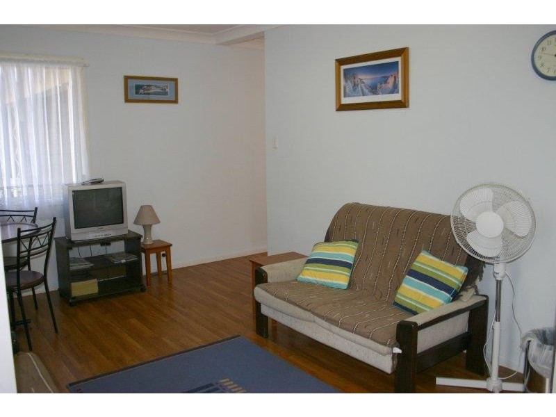 2/43 Eden Avenue Mavic Court, Rainbow Bay QLD 4225