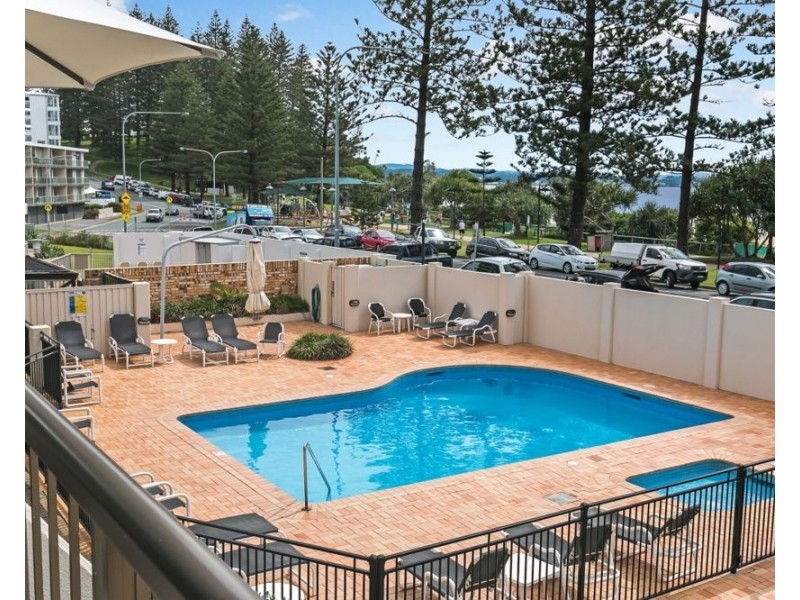 4/190 Marine Parade, Rainbow Bay QLD 4225