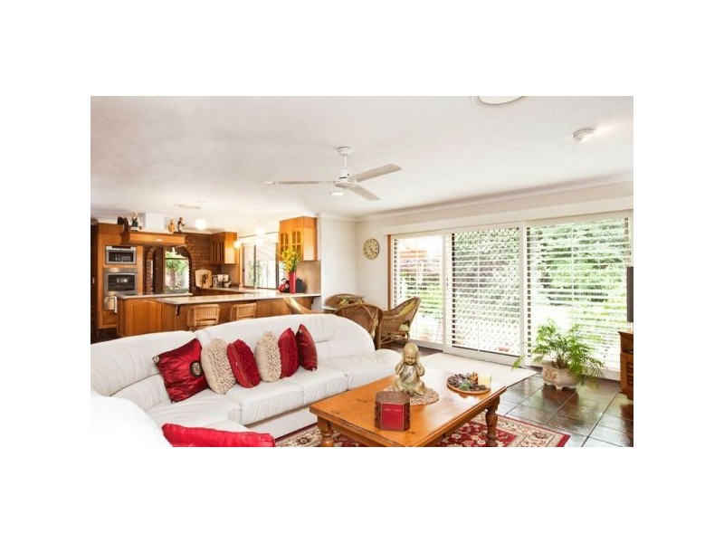 15 Coolabah Court, Banora Point NSW 2486