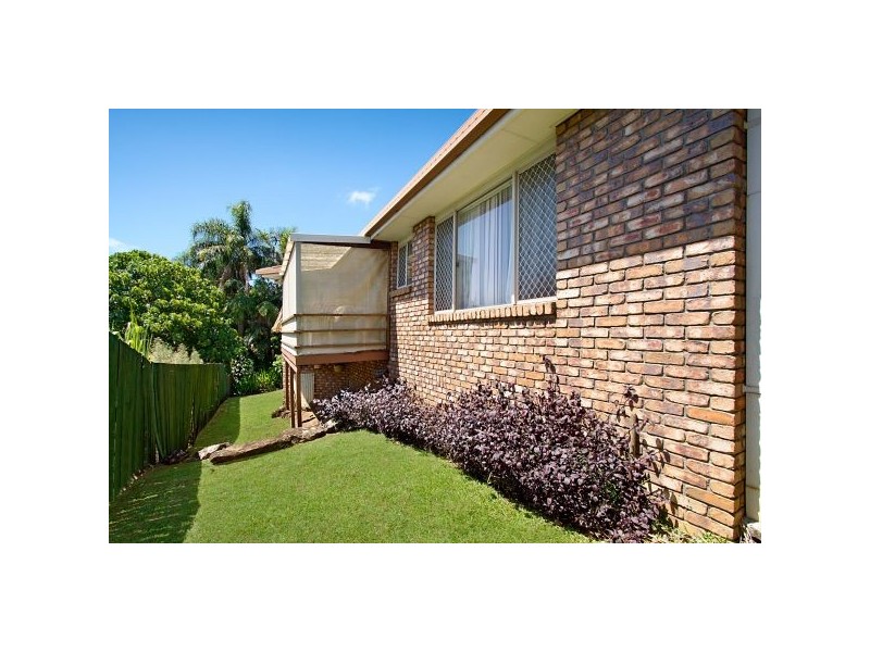 2/12 Aberdeen Ct, Banora Point NSW 2486