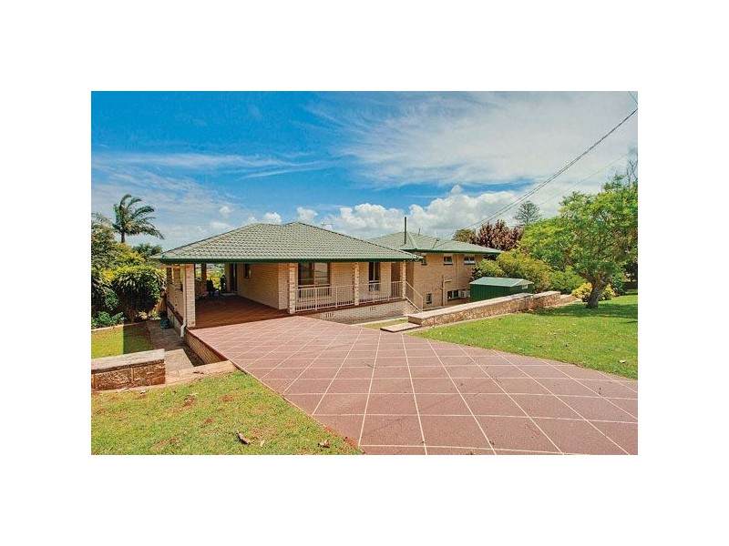 42 Walter Cres, Banora Point NSW 2486
