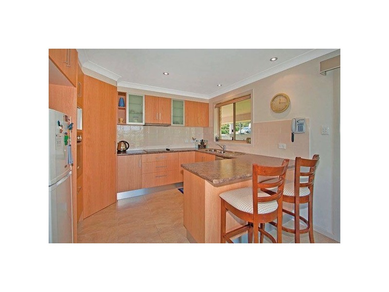 42 Walter Cres, Banora Point NSW 2486
