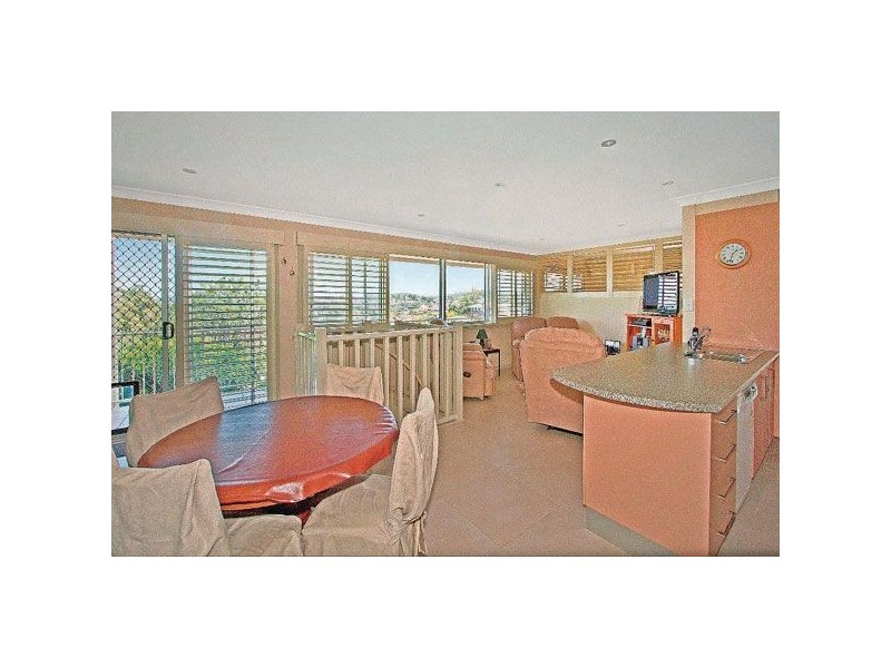 42 Walter Cres, Banora Point NSW 2486