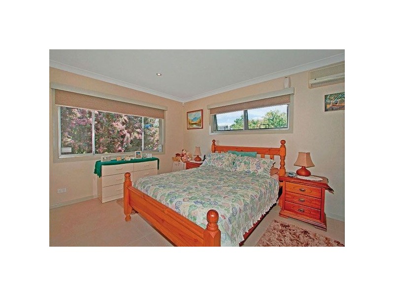 42 Walter Cres, Banora Point NSW 2486