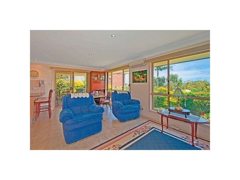 42 Walter Cres, Banora Point NSW 2486
