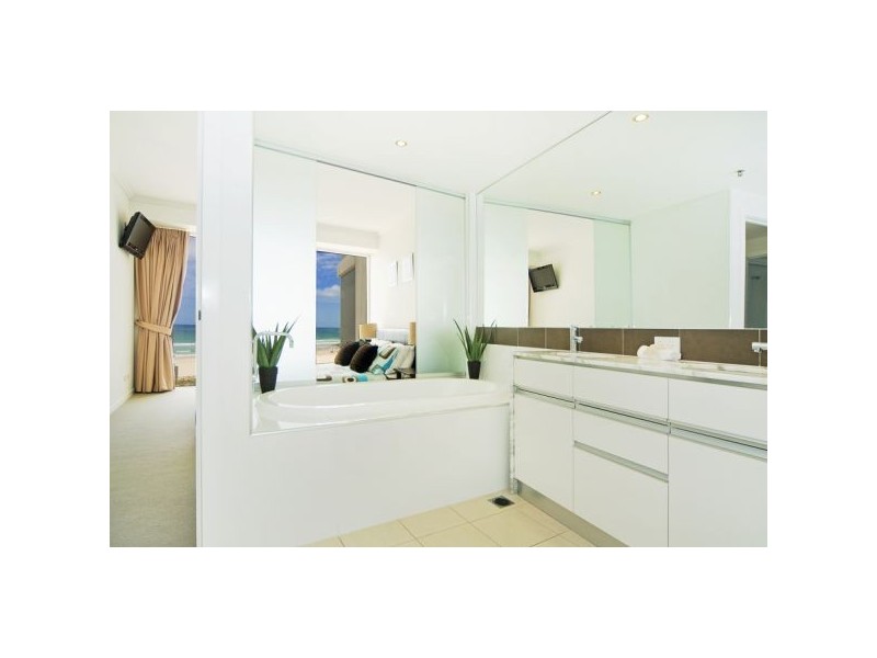506/110 Marine Parade, Coolangatta QLD 4225