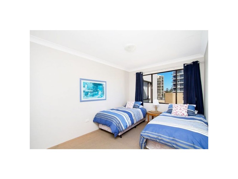 4/1 Petrie Street, Rainbow Bay QLD 4225