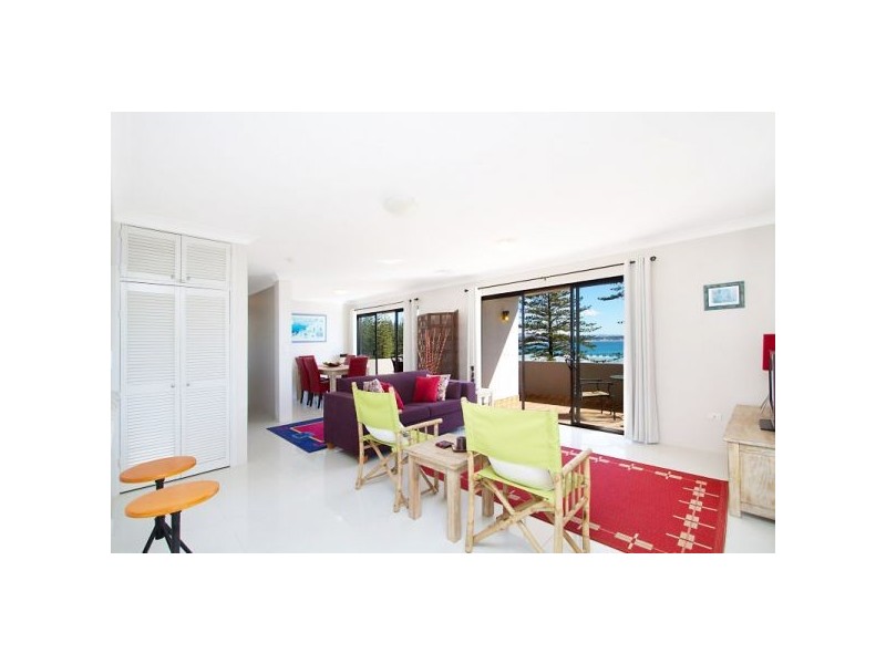 4/1 Petrie Street, Rainbow Bay QLD 4225