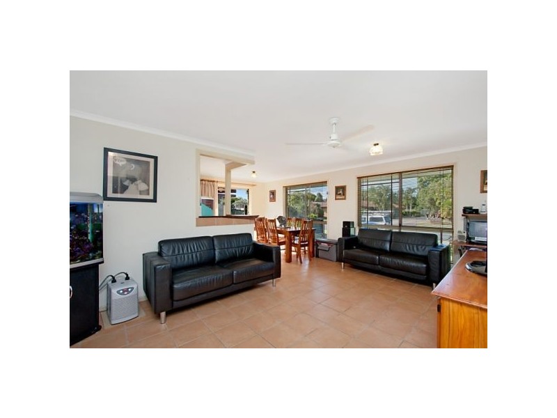 64 Covent Gardens Way, Banora Point NSW 2486