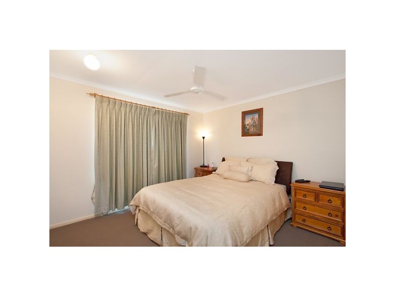 64 Covent Gardens Way, Banora Point NSW 2486