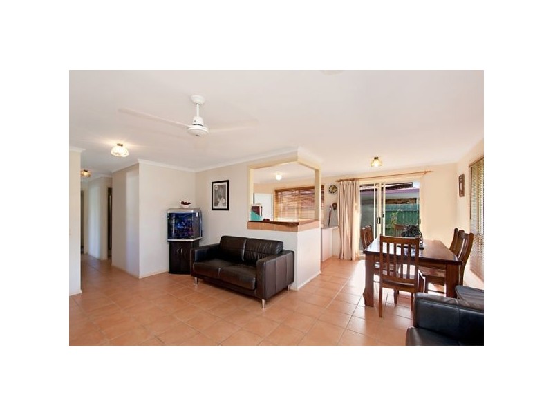 64 Covent Gardens Way, Banora Point NSW 2486