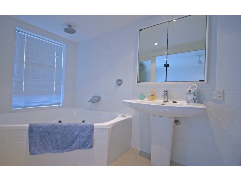 3/50-52 Rutledge Street, Coolangatta QLD 4225