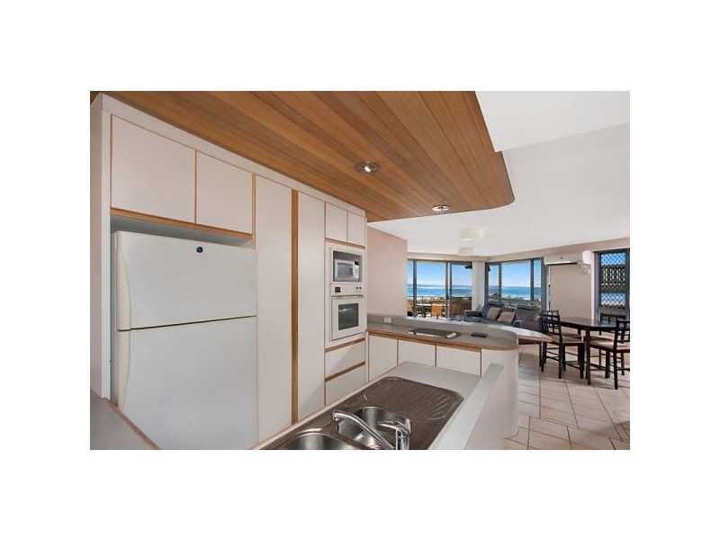 1/277 Golden Four Drive, Bilinga QLD 4225