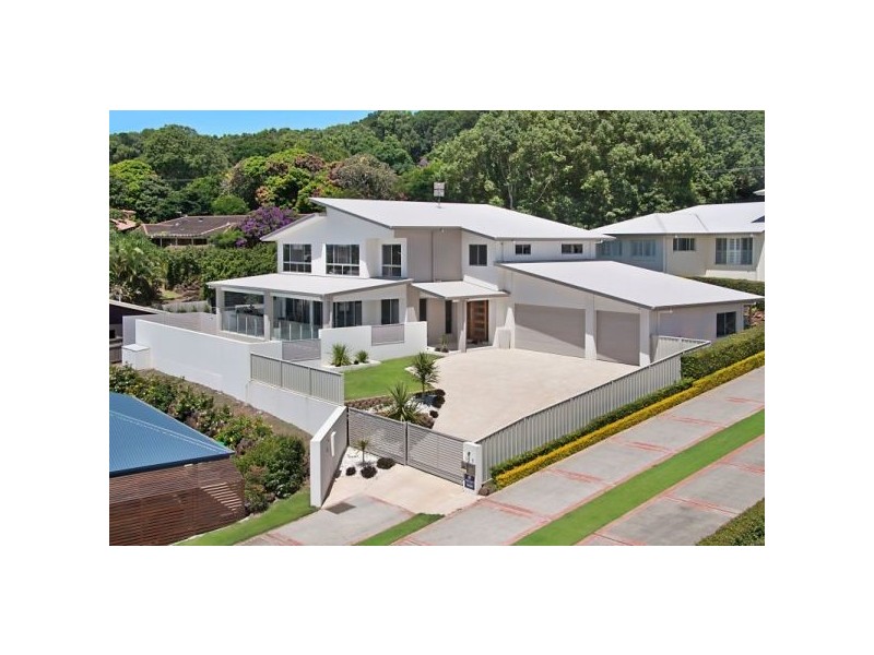 5 Buncrana Terrace, Banora Point NSW 2486