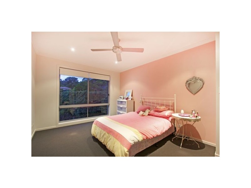 5 Buncrana Terrace, Banora Point NSW 2486