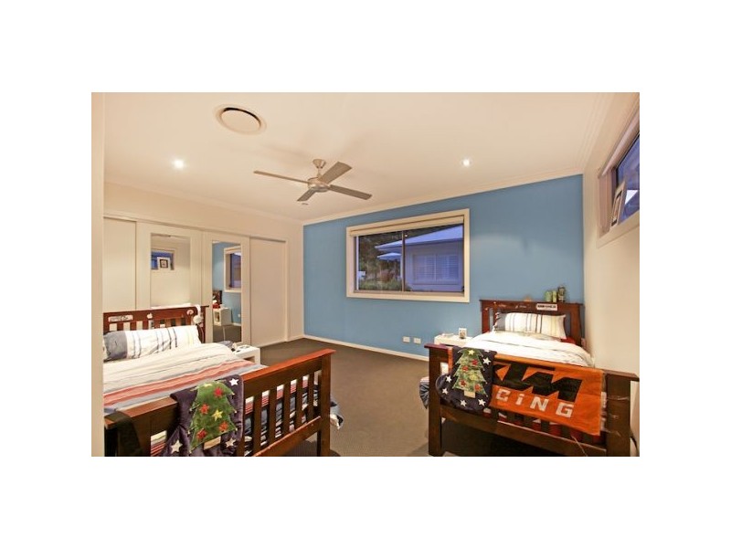 5 Buncrana Terrace, Banora Point NSW 2486