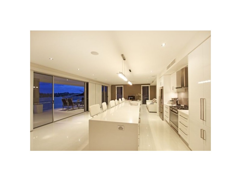5 Buncrana Terrace, Banora Point NSW 2486