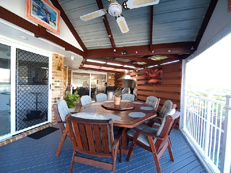 20 Blue Waters Cres, Tweed Heads NSW 2485