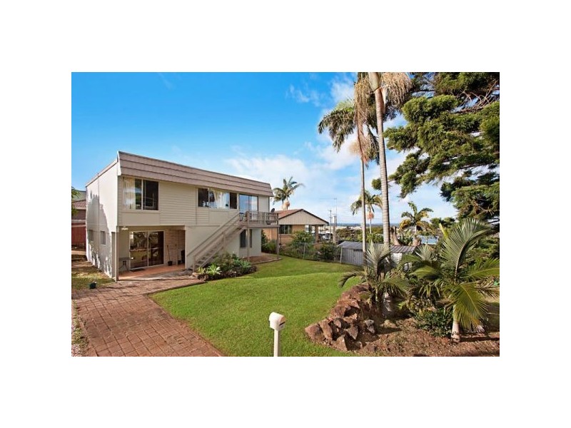 12 Seaview Street, Tweed Heads South NSW 2486