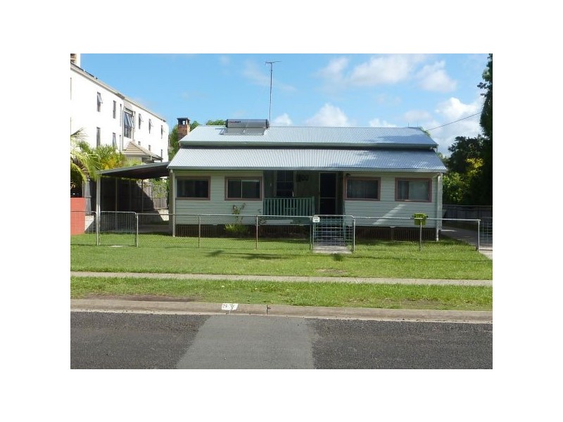 18 Kirkwood Rd, Tweed Heads South NSW 2486