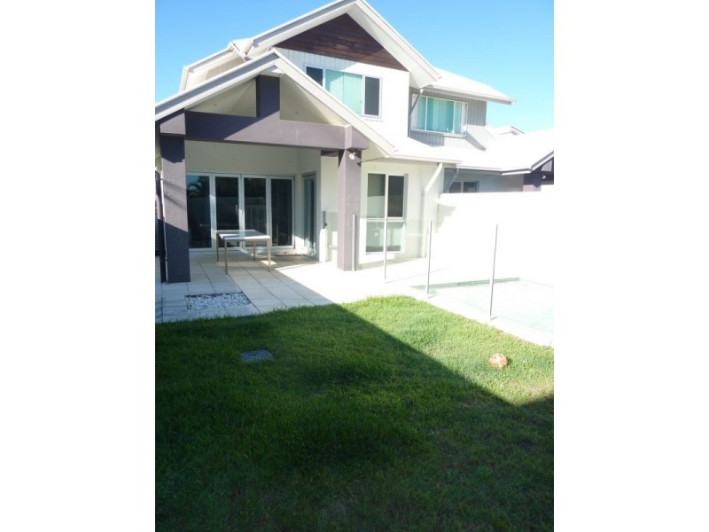 2/3 Coogera Lane, Casuarina NSW 2487