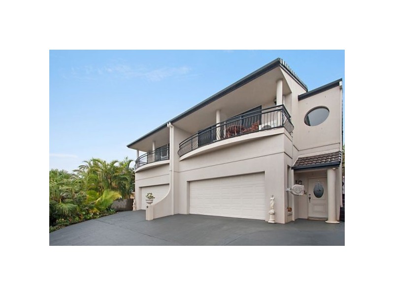 2/10 Satinash Tce, Banora Point NSW 2486
