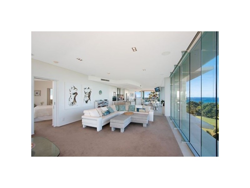 3/13 Eden Street, Rainbow Bay QLD 4225