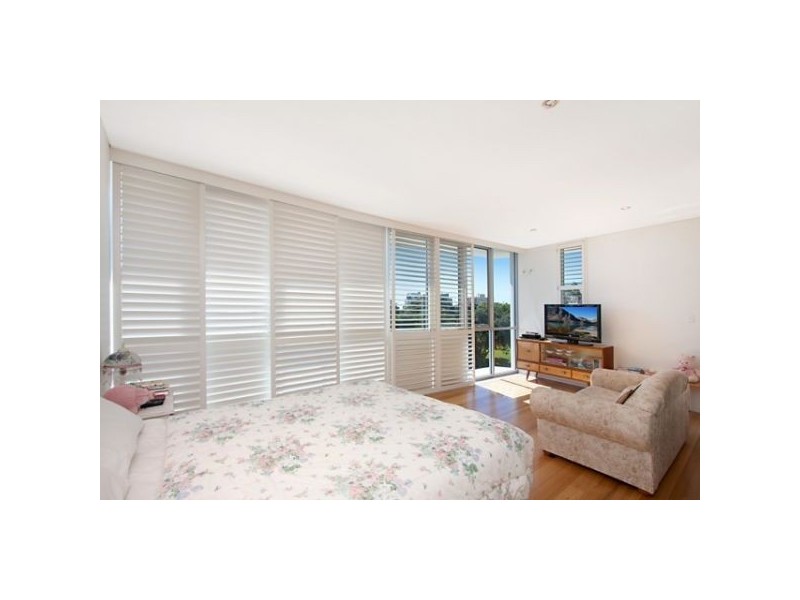3/13 Eden Street, Rainbow Bay QLD 4225