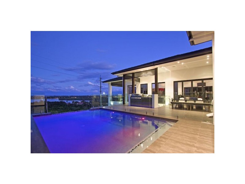 21 Old Ferry Road, Banora Point NSW 2486
