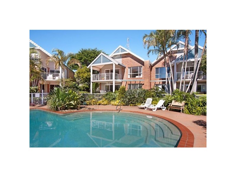 2/167 Mariners Dv, Tweed Heads NSW 2485