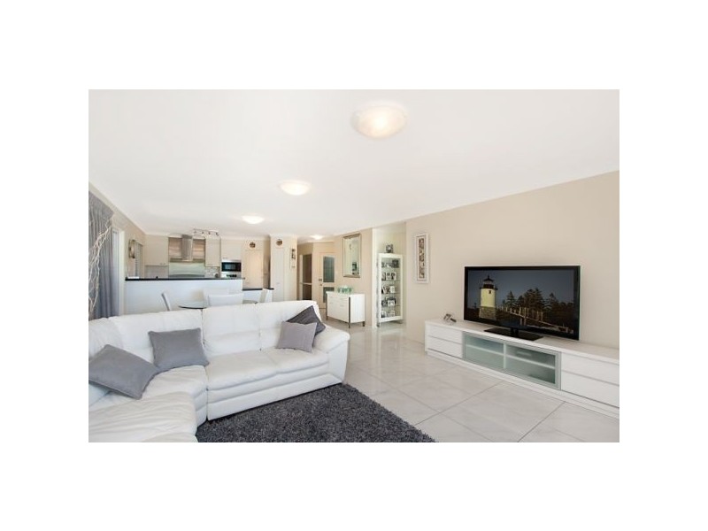 2/167 Mariners Dv, Tweed Heads NSW 2485